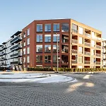 Superapart Holzera 6