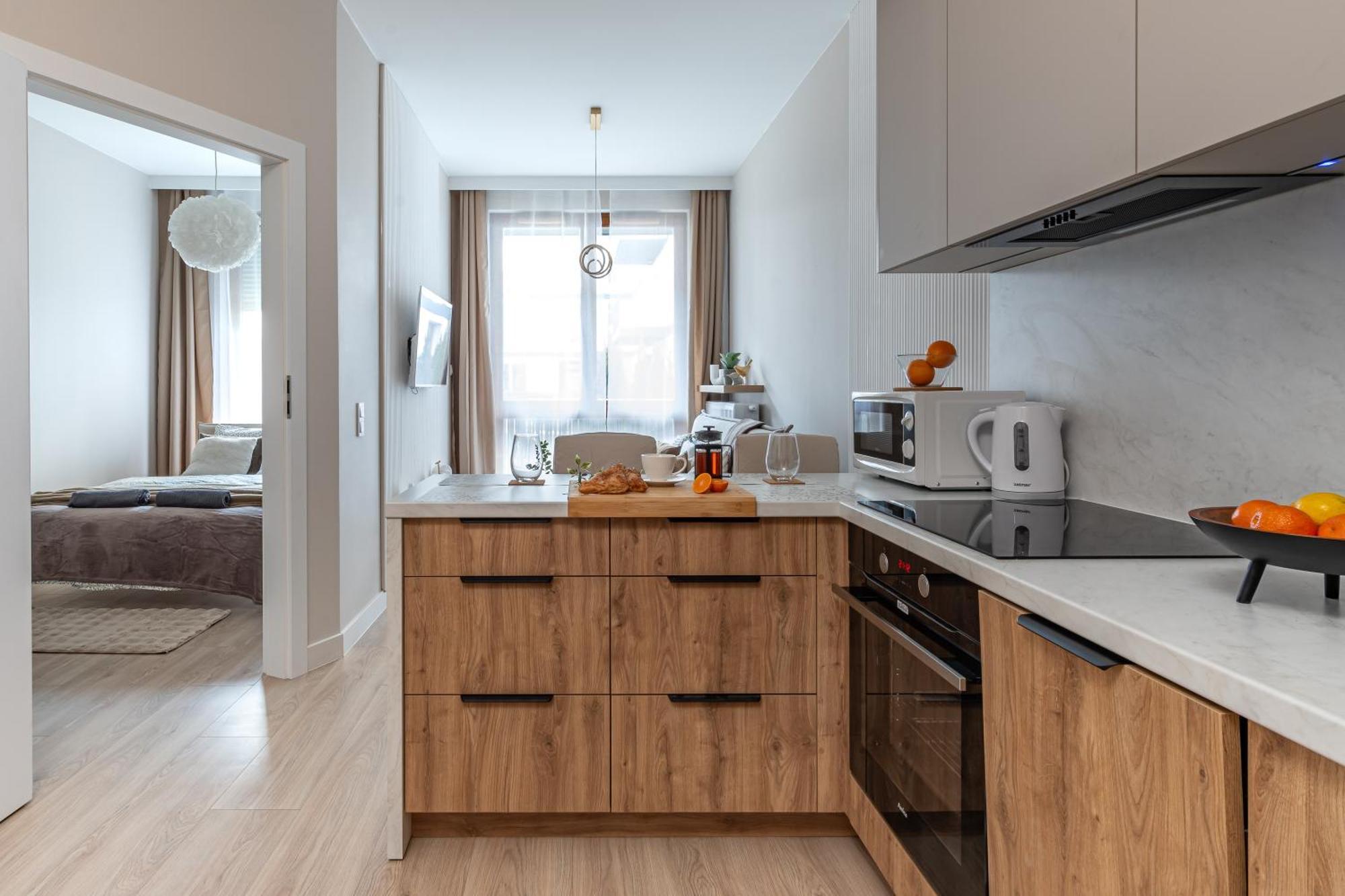 Superapart Holzera 6